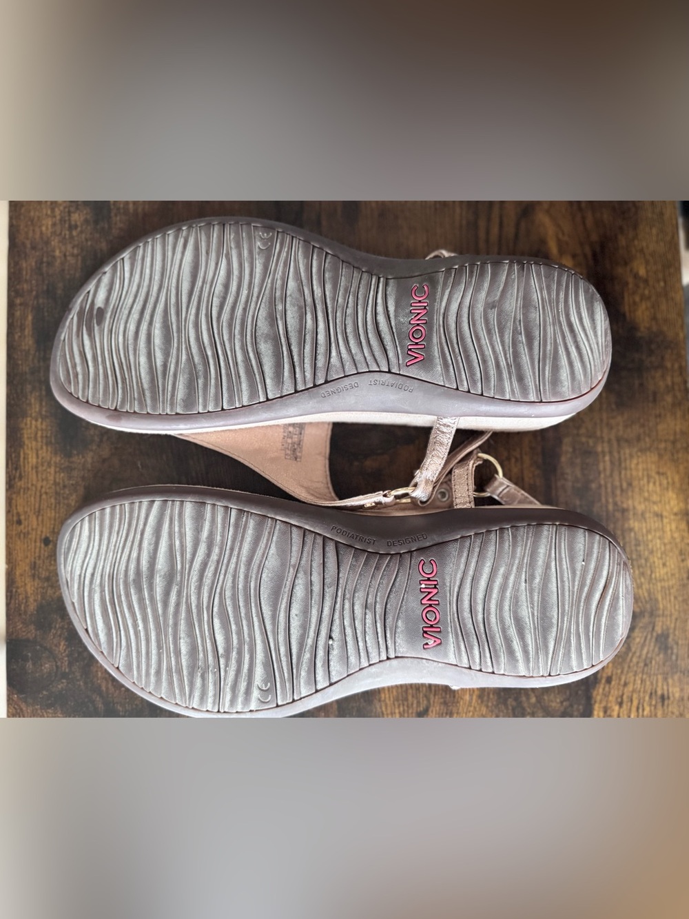 Vionic Kirra Metallic Rose Gold Orthotic Backstrap Sandals 8.5 Wide - Picture 5 of 10